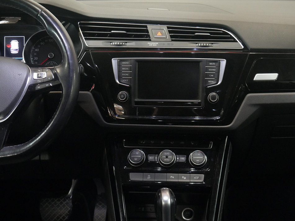 Volkswagen Touran 2.0TDi 
