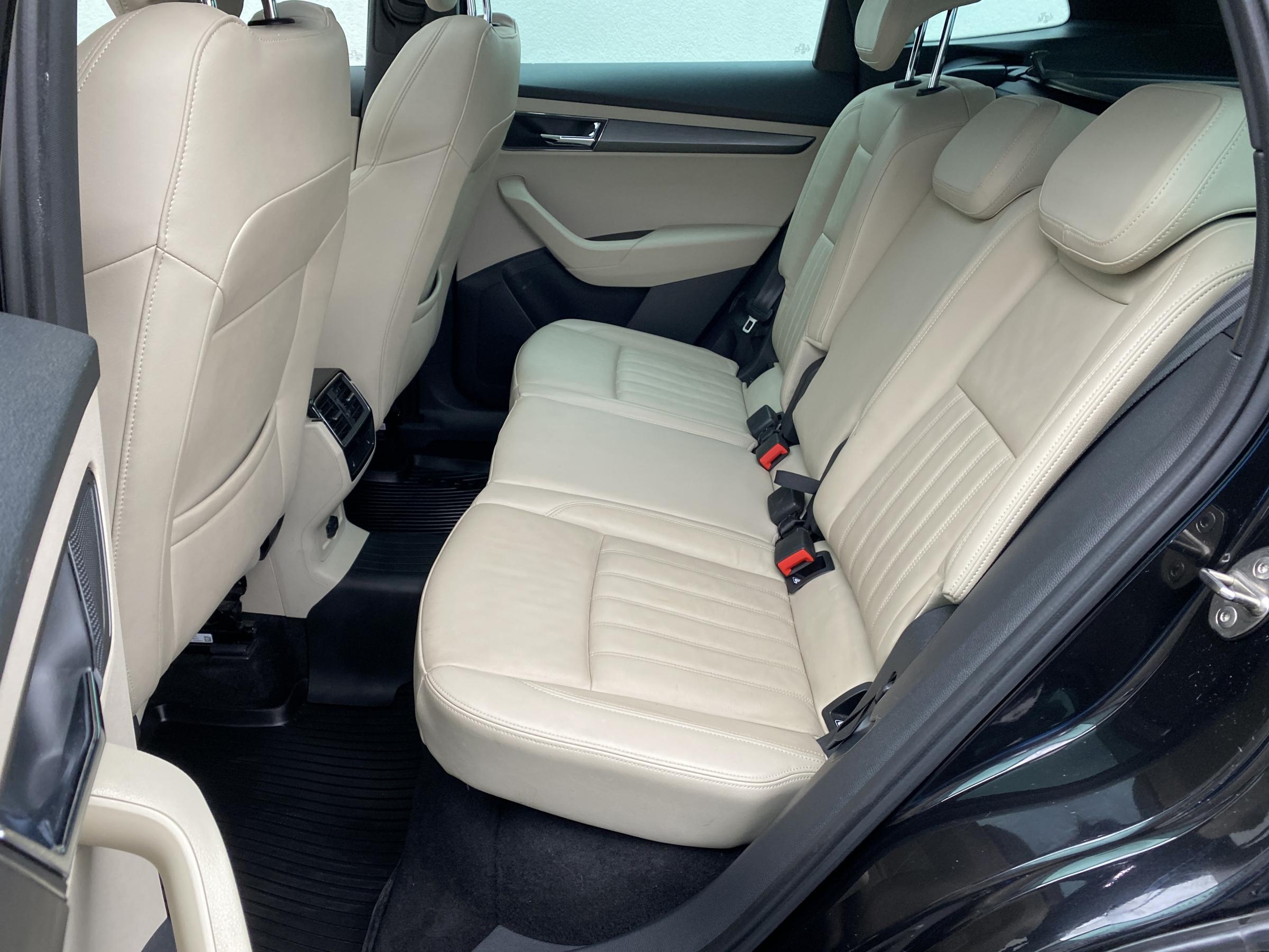 Škoda Karoq, 2018 - pohled č. 10