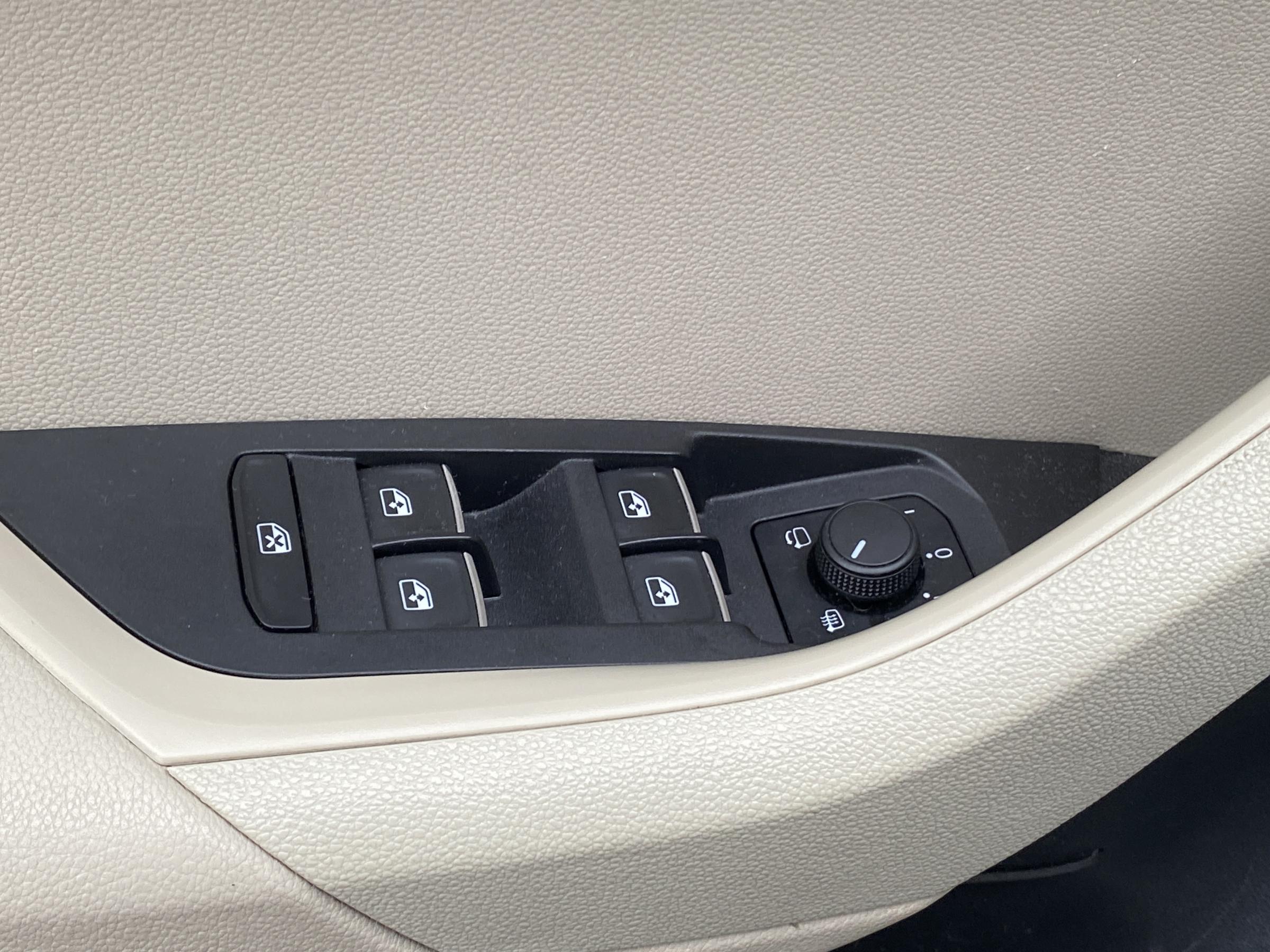 Škoda Karoq, 2018 - pohled č. 13