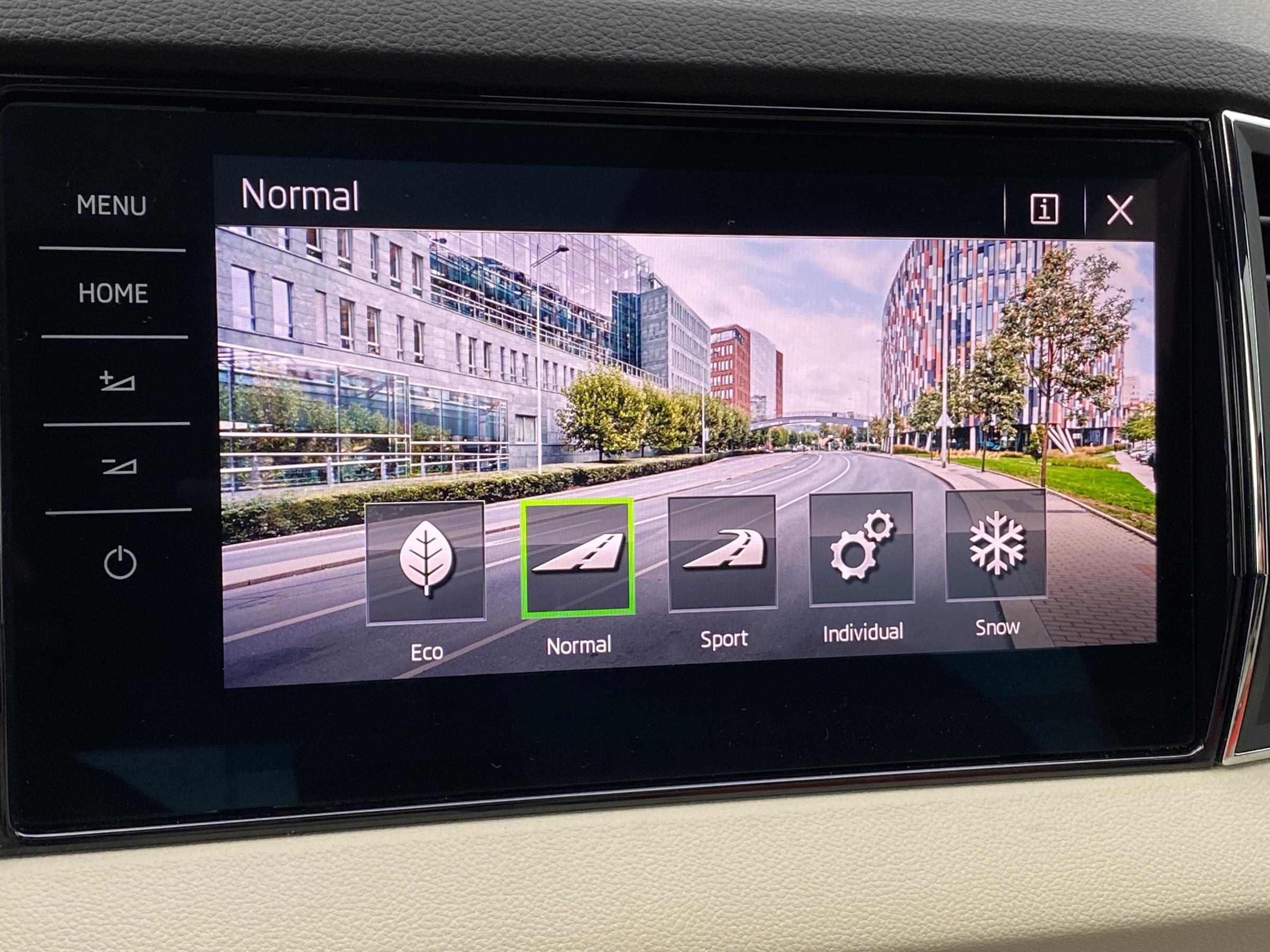 Škoda Karoq, 2018 - pohled č. 22