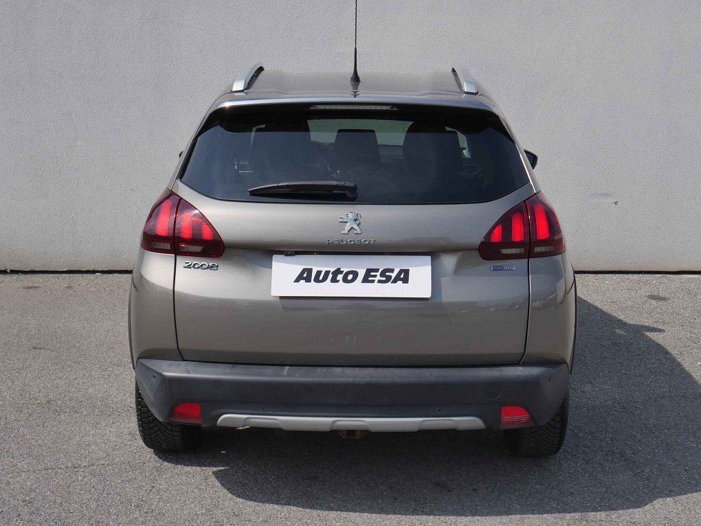 Peugeot 2008 1.2PT 