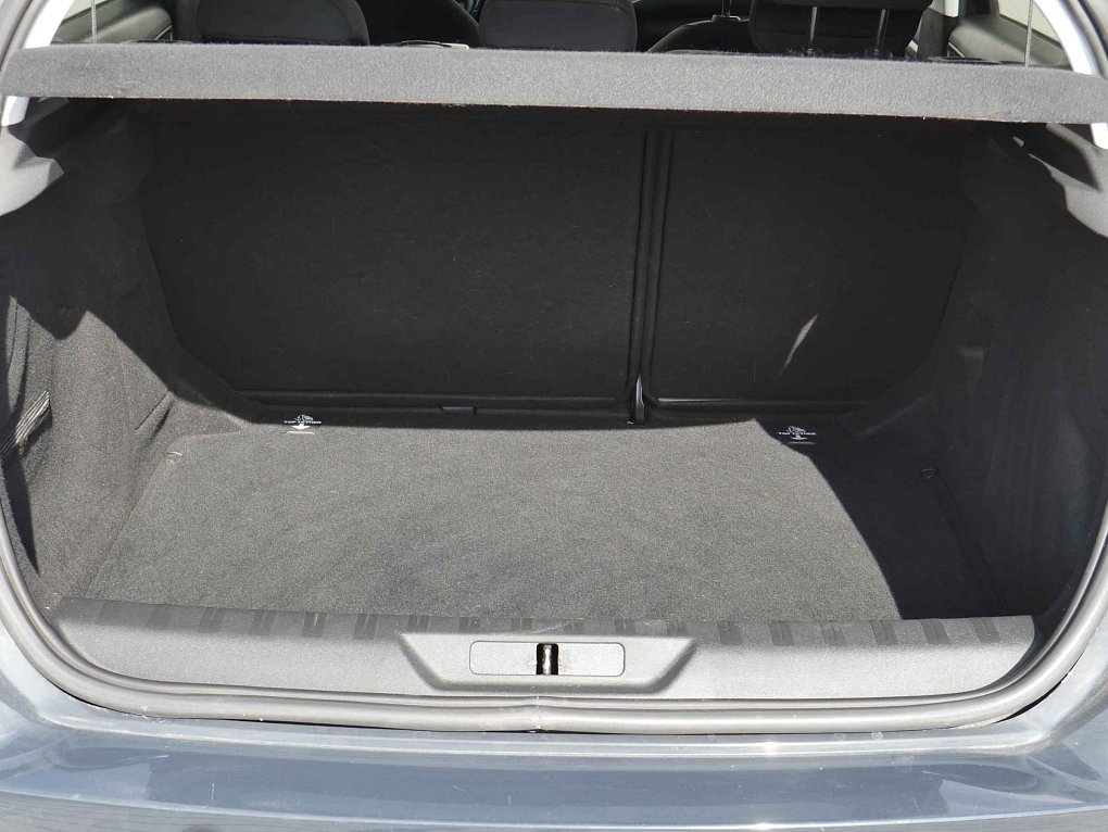 Peugeot 308 1.2PT 