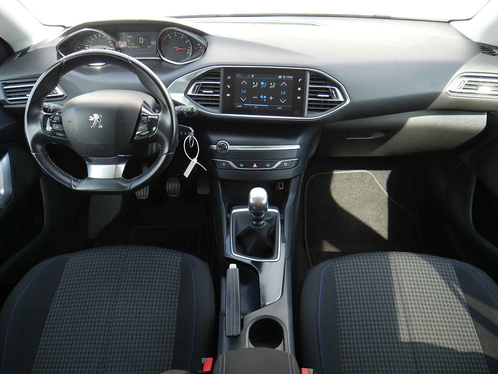 Peugeot 308 1.2PT 