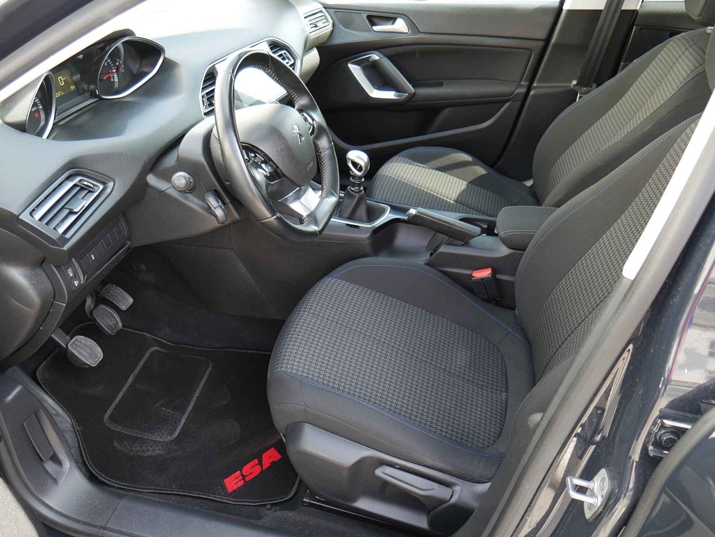 Peugeot 308 1.2PT 