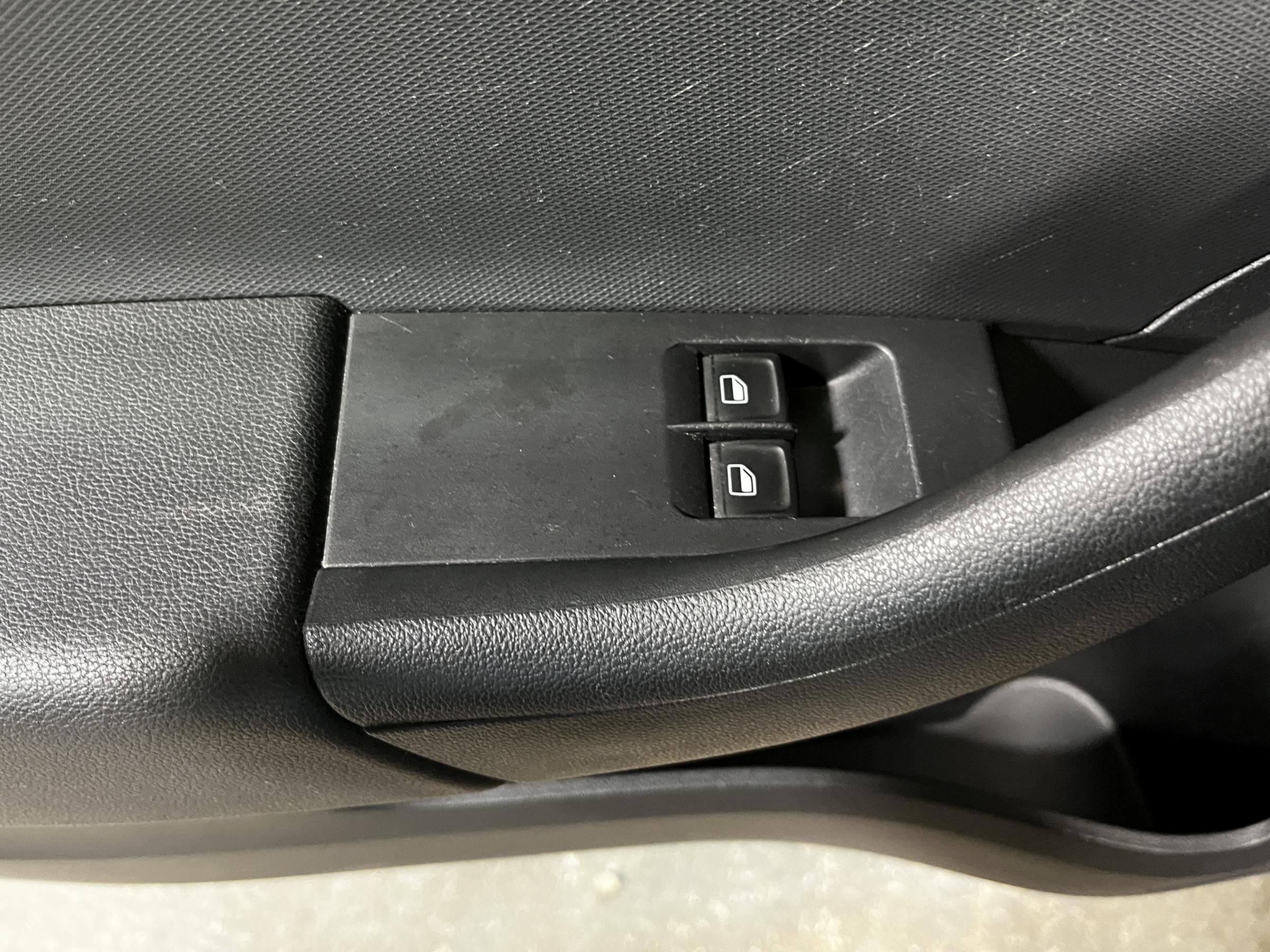 Škoda Rapid, 2013 - pohled č. 12