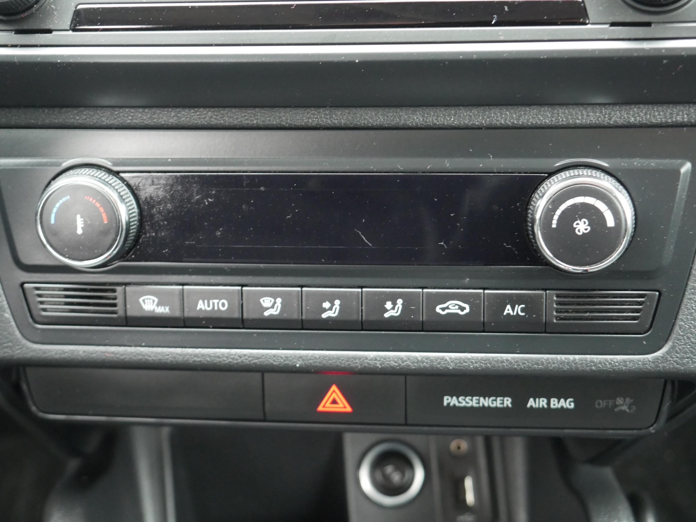 Seat Ibiza, 2016 - pohled č. 12