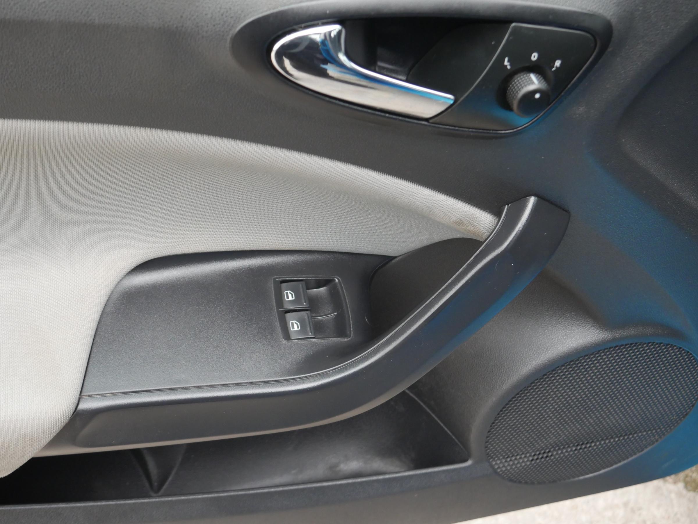 Seat Ibiza, 2016 - pohled č. 14