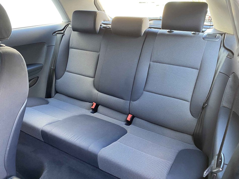 Audi A3 1.6 i 