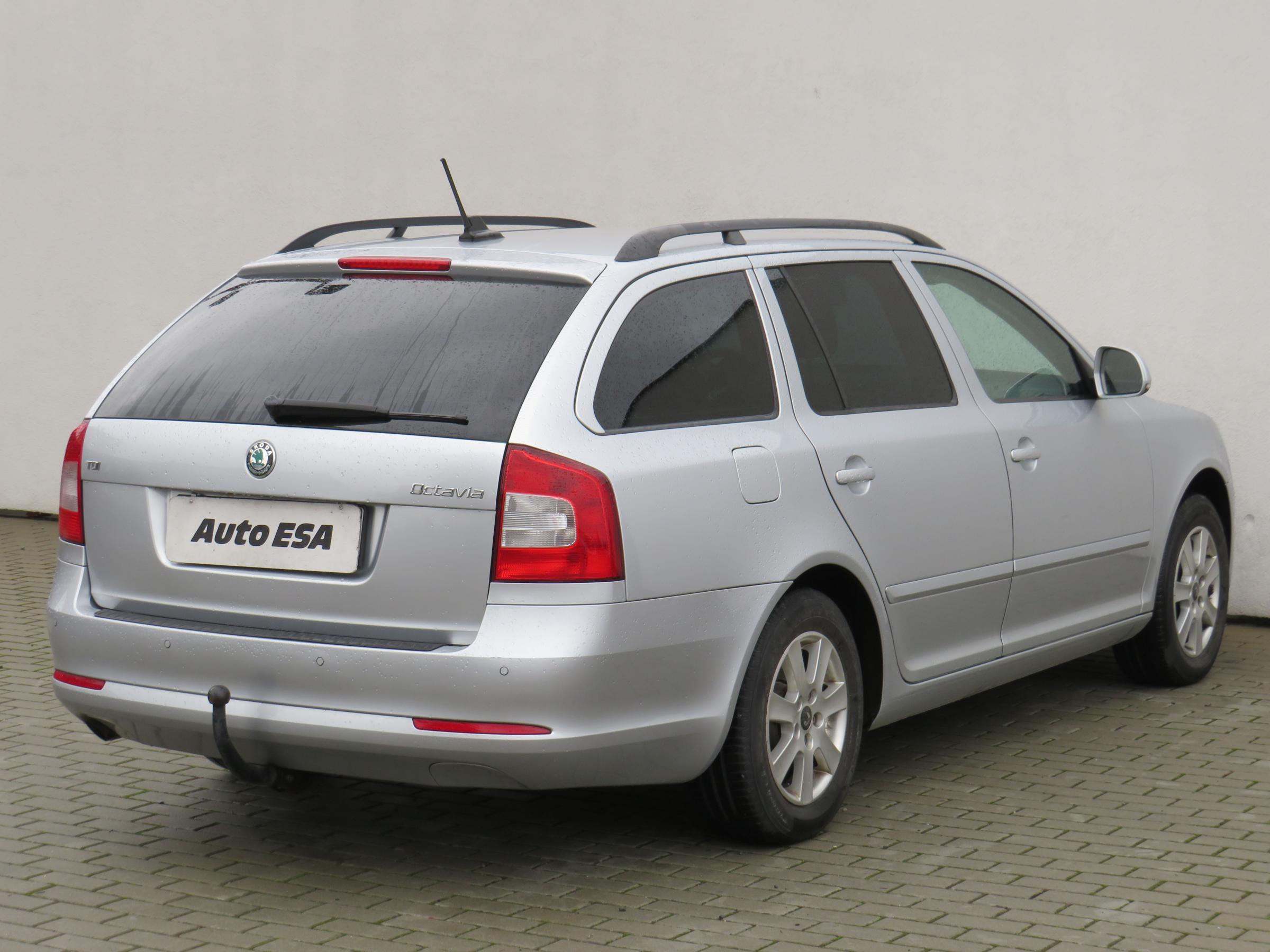 Škoda Octavia II, 2013 - pohled č. 4