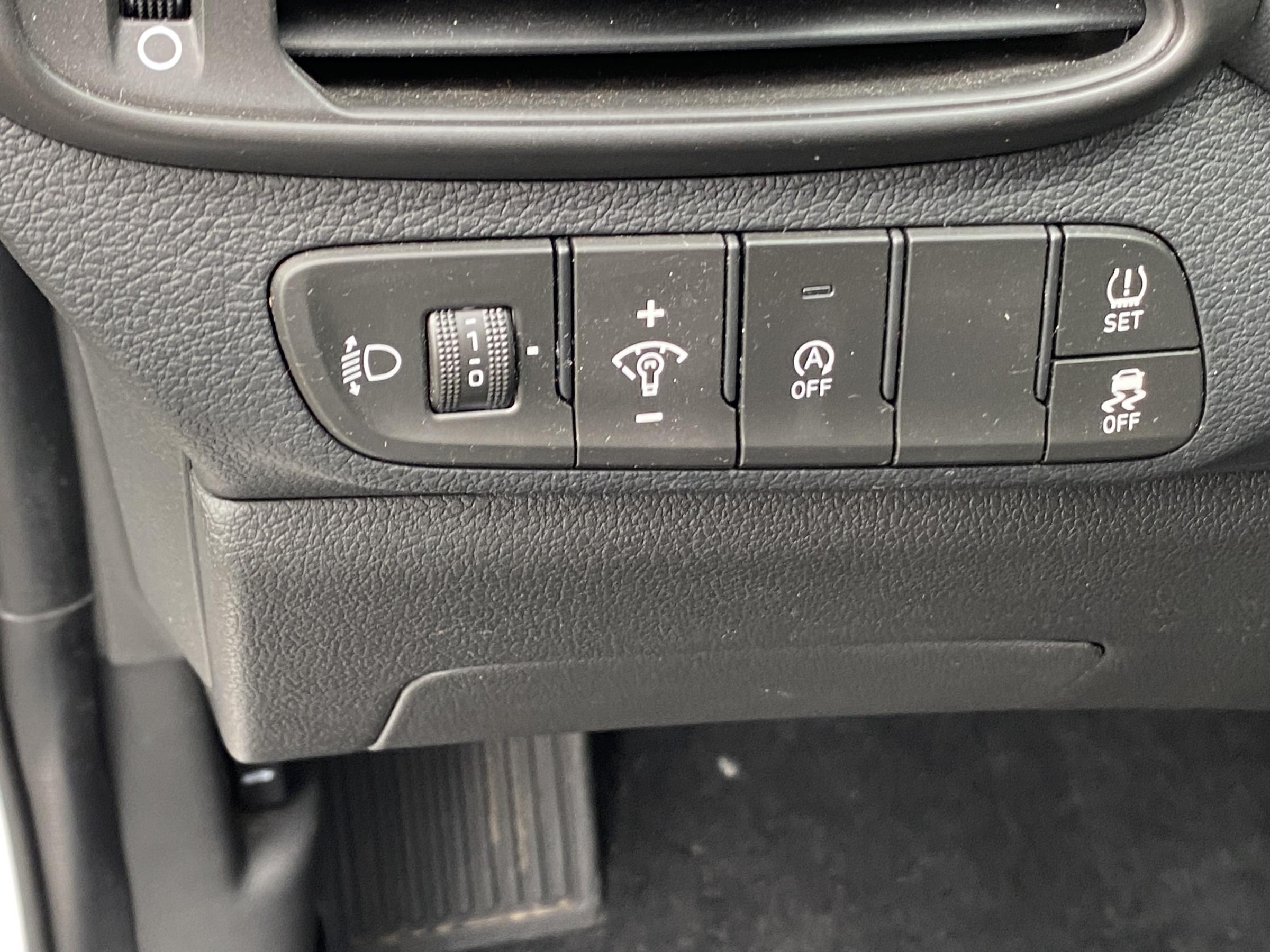 Hyundai i30, 2022 - pohled č. 14