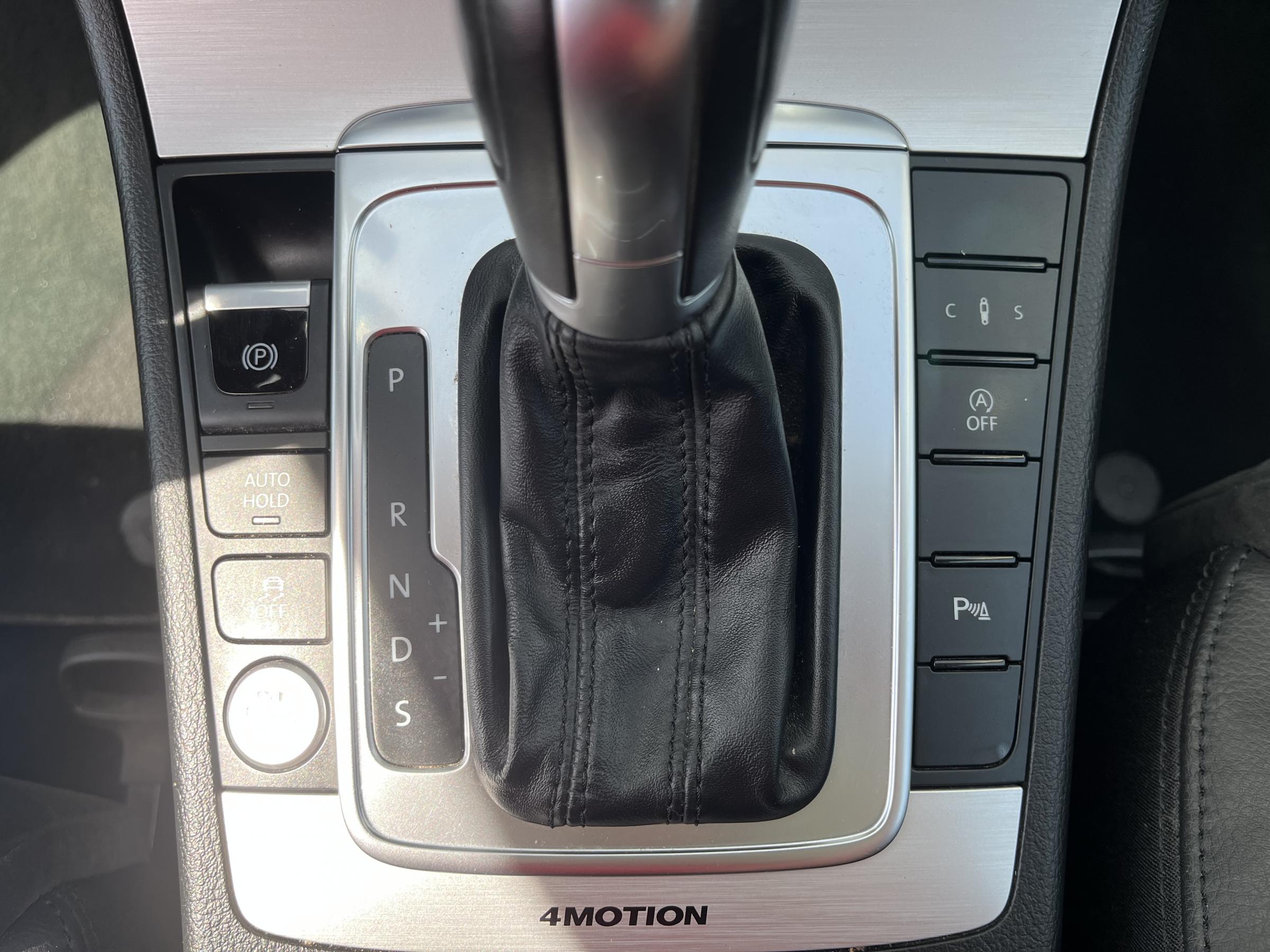 Volkswagen Passat CC, 2014 - pohled č. 18