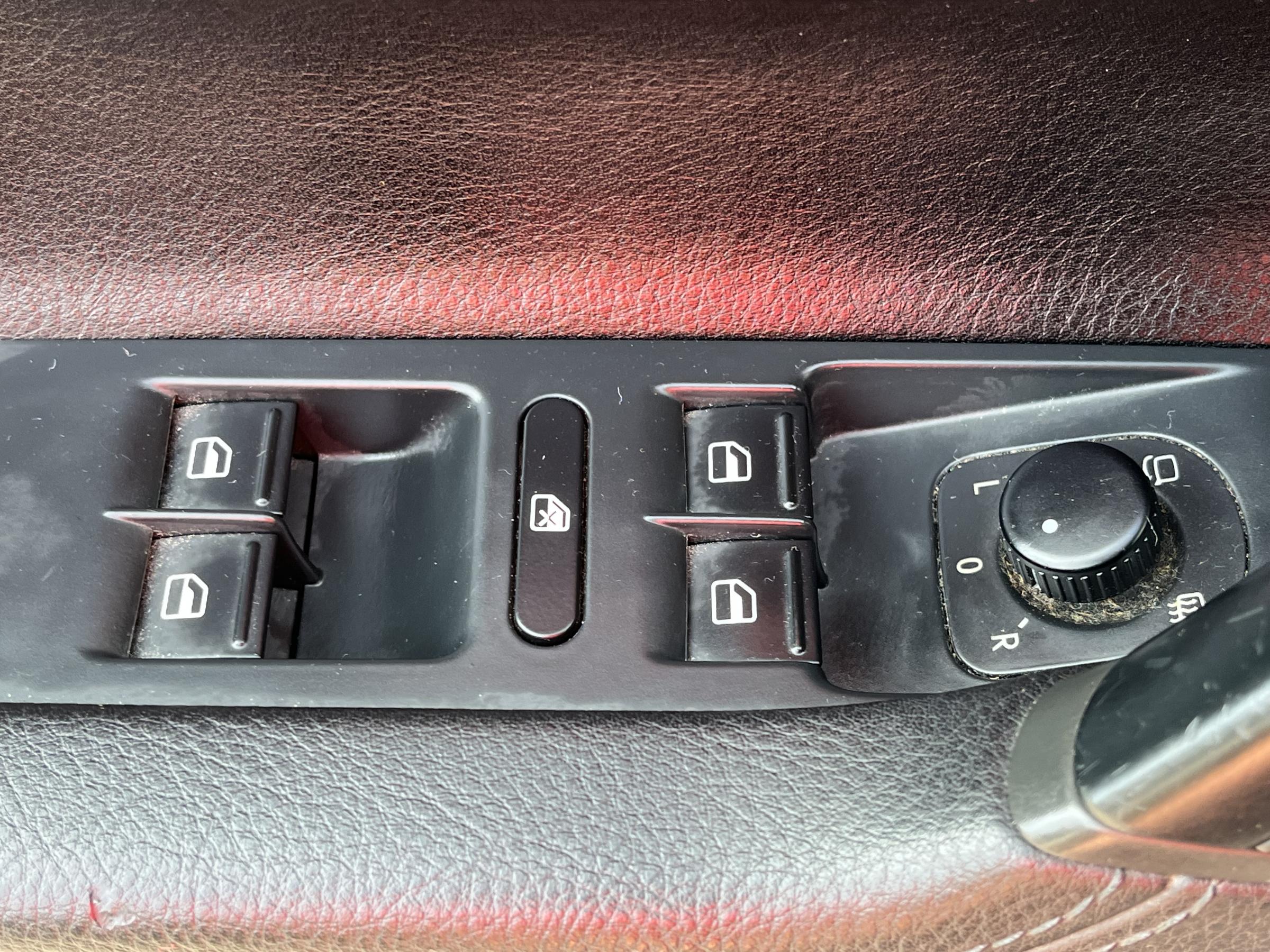 Volkswagen Passat CC, 2014 - pohled č. 21