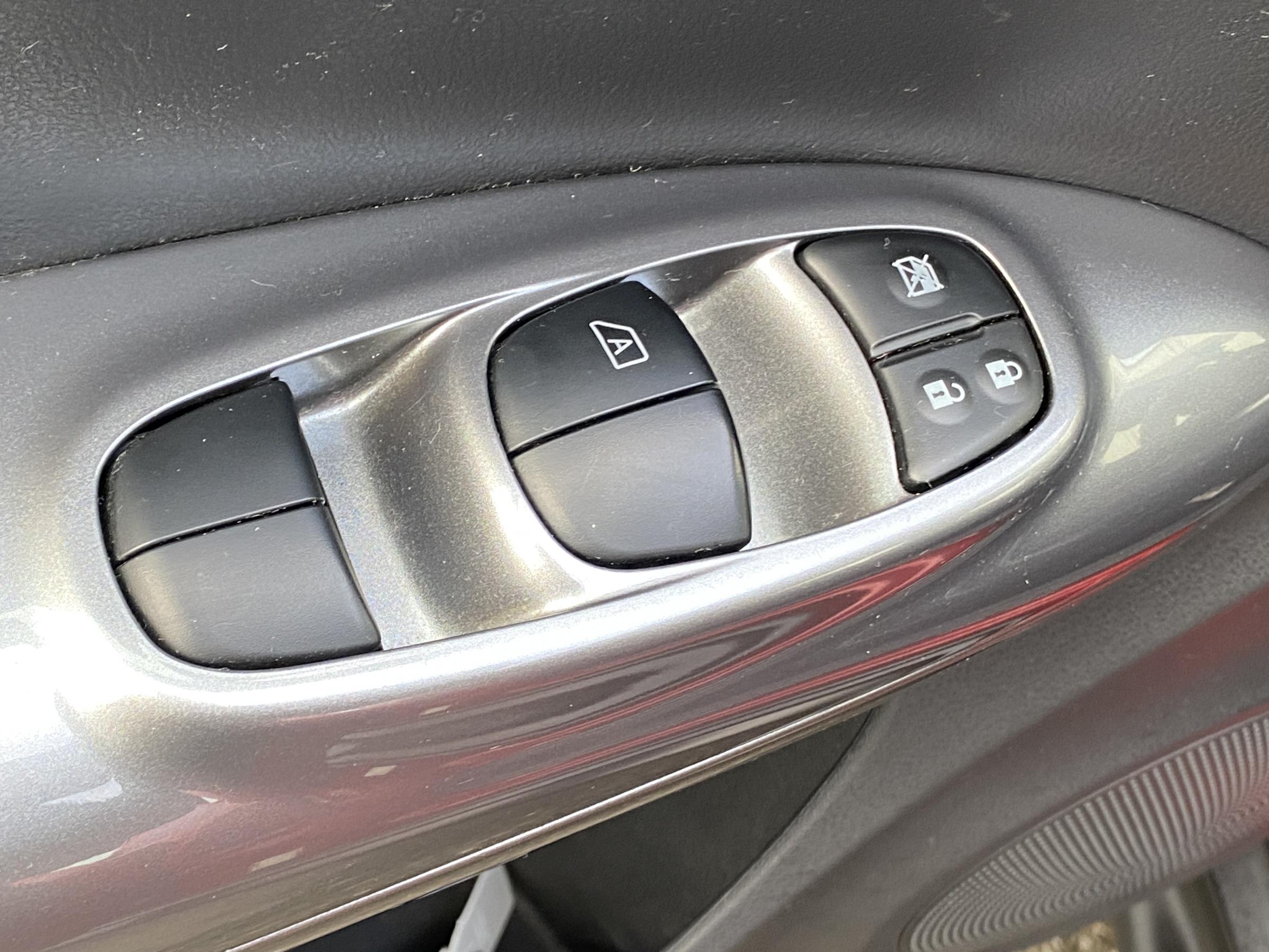 Nissan Juke, 2011 - pohled č. 11