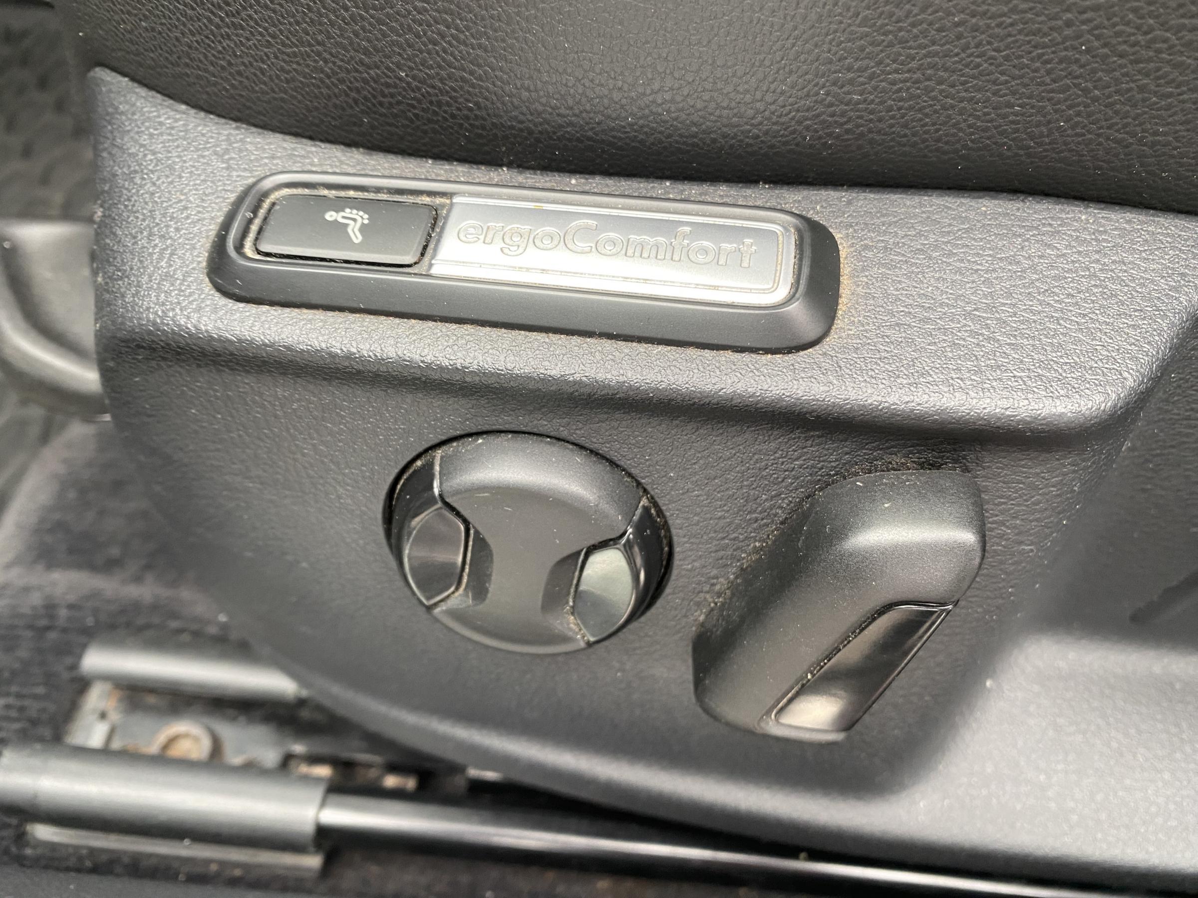 Volkswagen Passat, 2016 - pohled č. 12