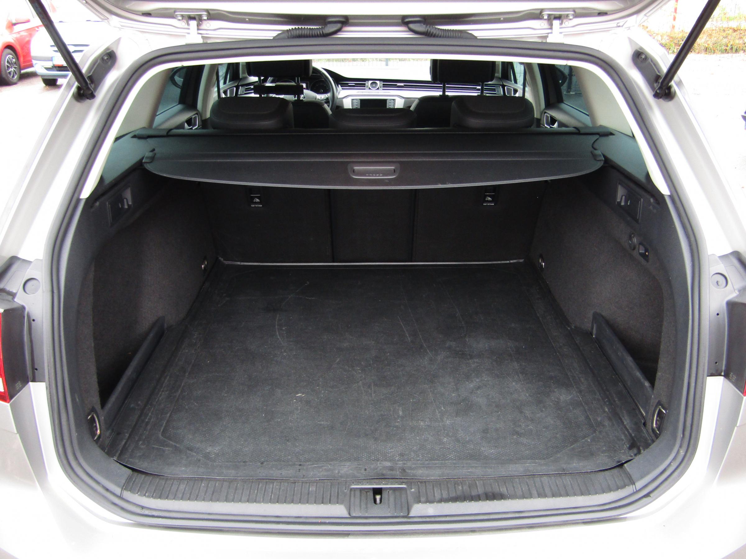 Volkswagen Passat, 2016 - pohled č. 7