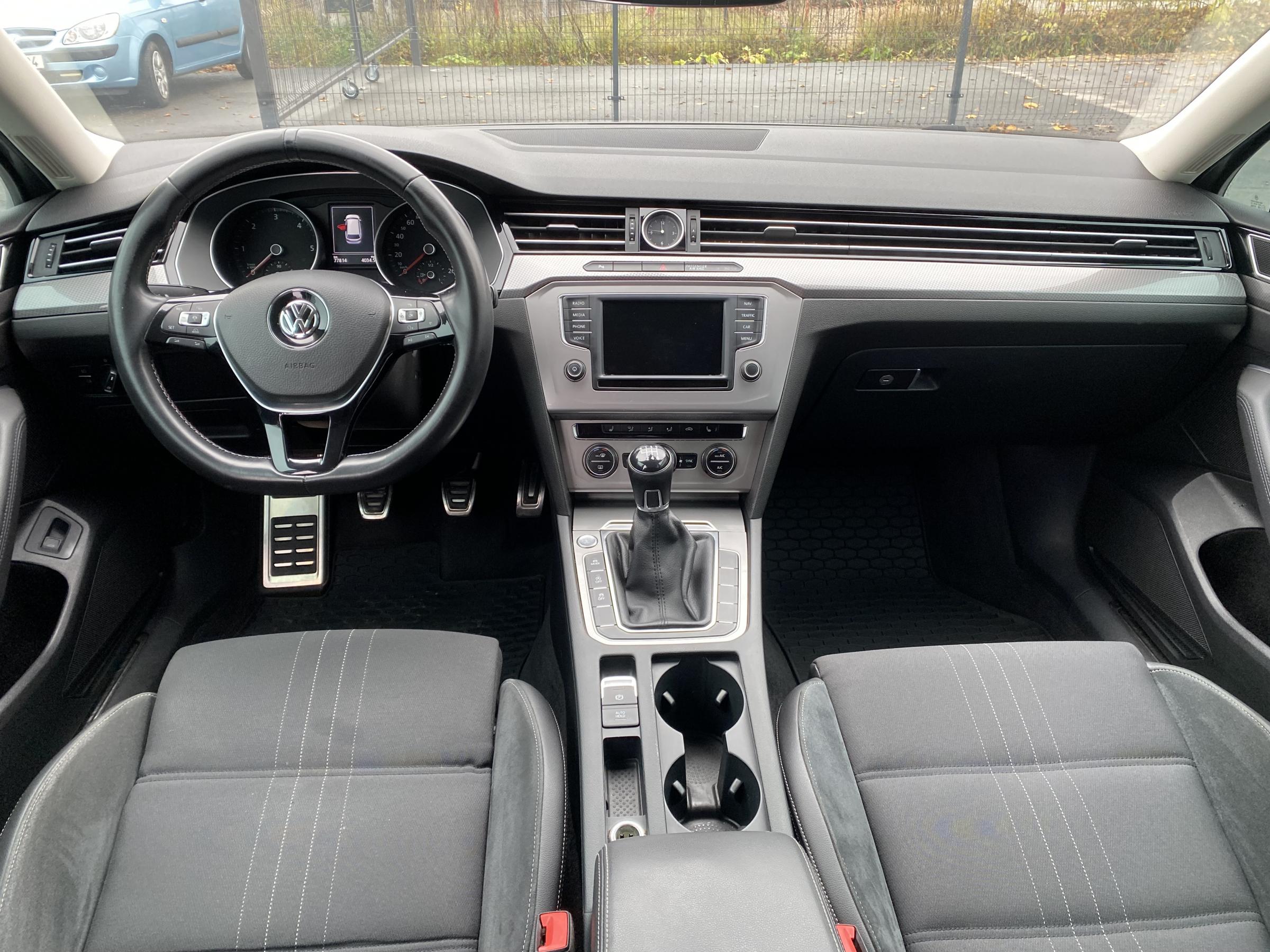 Volkswagen Passat, 2016 - pohled č. 8