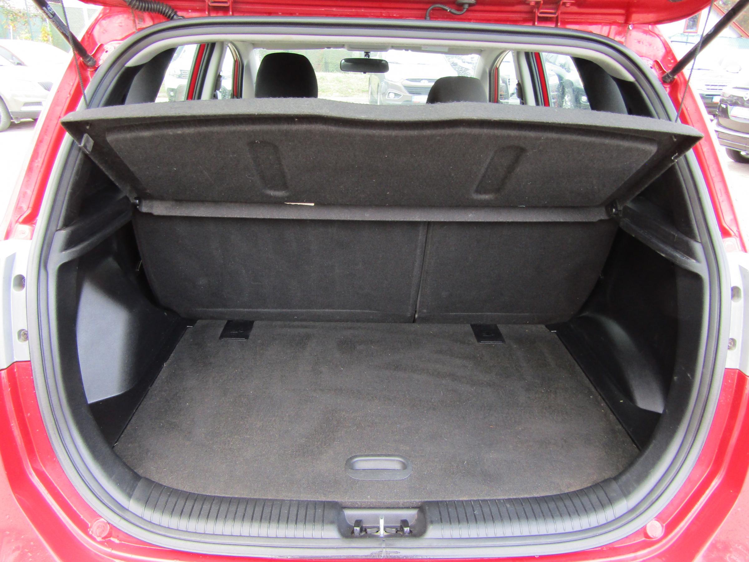 Hyundai ix20, 2013 - pohled č. 7