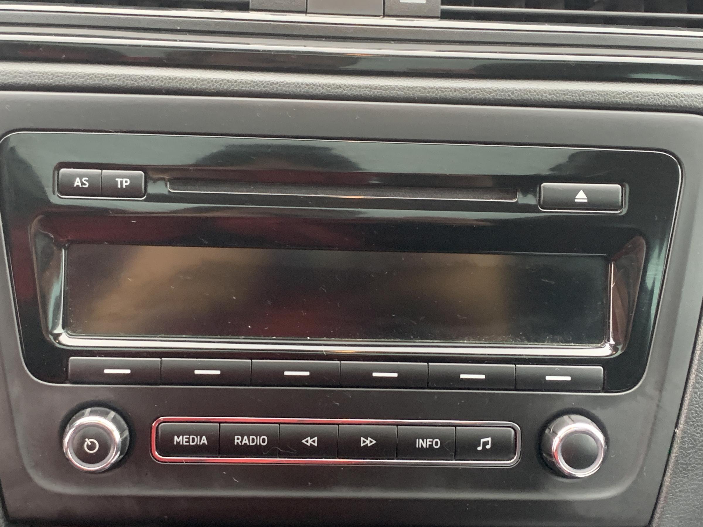 Škoda Rapid, 2014 - pohled č. 15