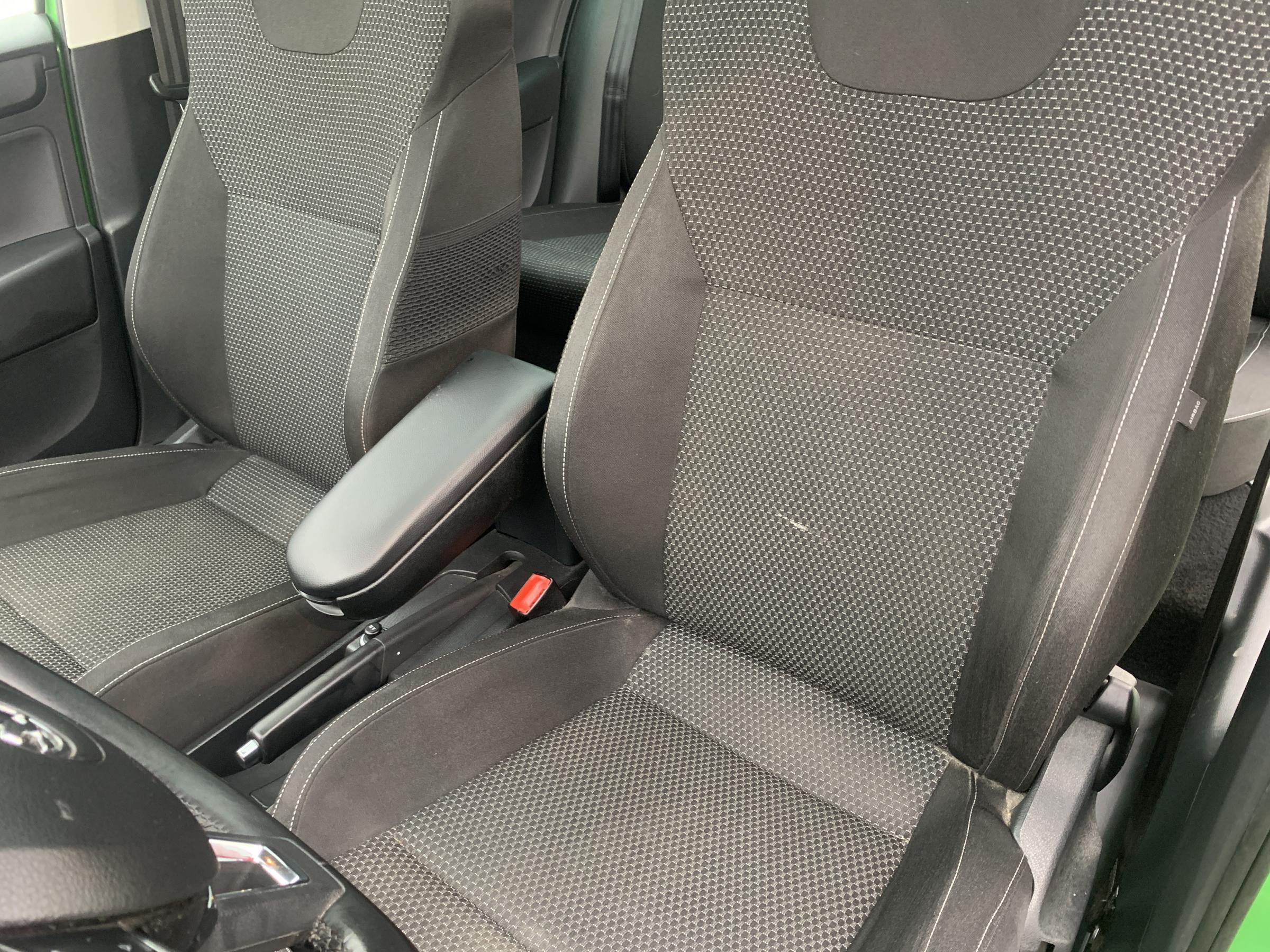 Škoda Rapid, 2014 - pohled č. 9