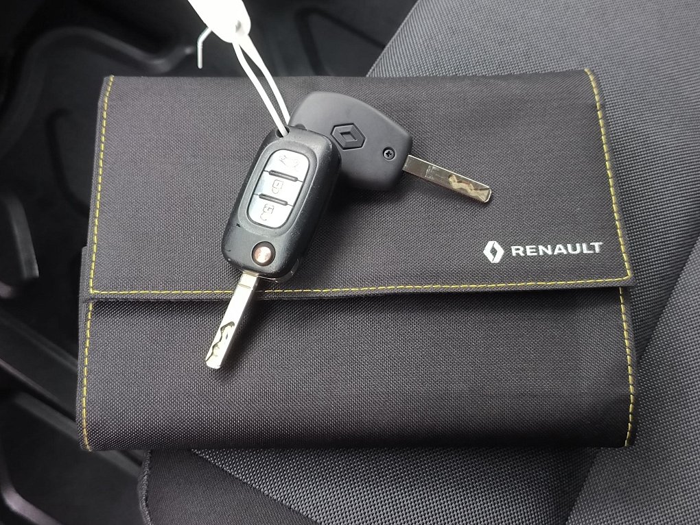 Renault Master 2.3dCi  L1H1 7míst