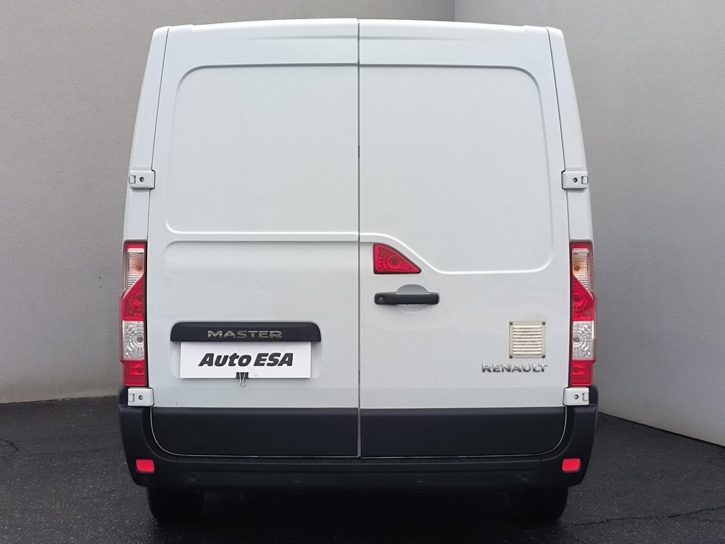 Renault Master 2.3dCi  L1H1 7míst