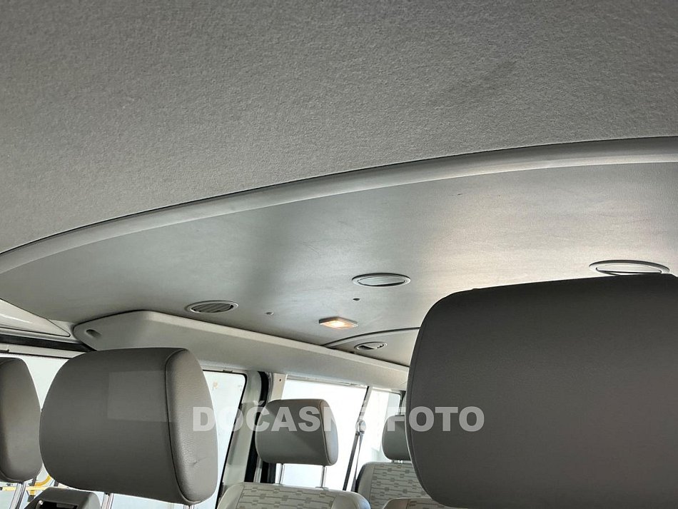 Volkswagen Transporter 2.0TDi  4x4 L2H1 9míst