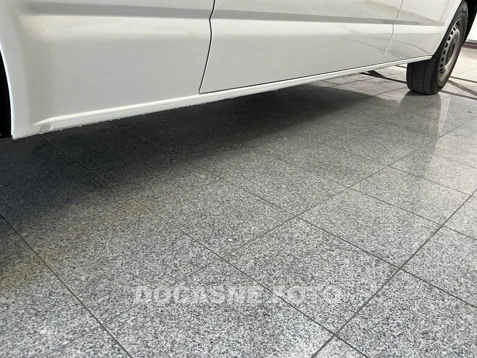 Volkswagen Transporter 2.0TDi  4x4 L2H1 9míst