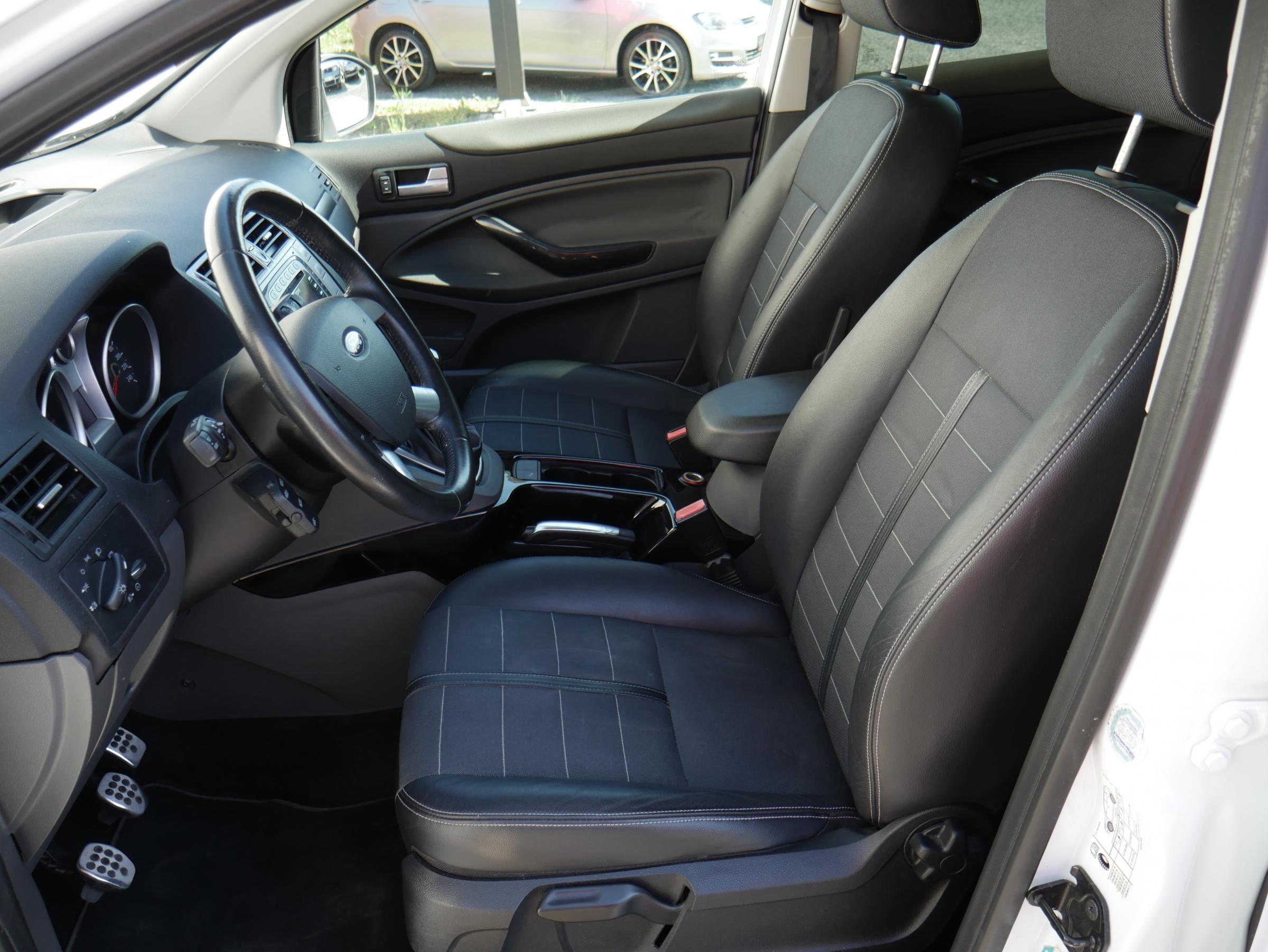 Ford Kuga, 2012 - pohled č. 9