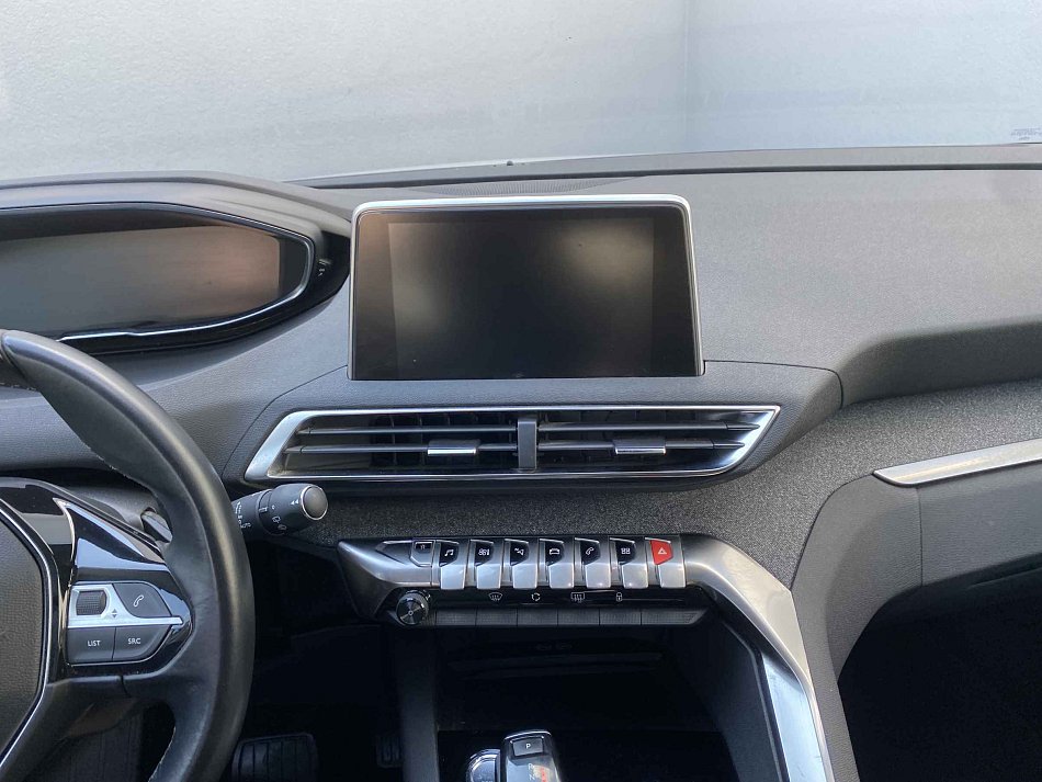 Peugeot 3008 1.2PT Allure