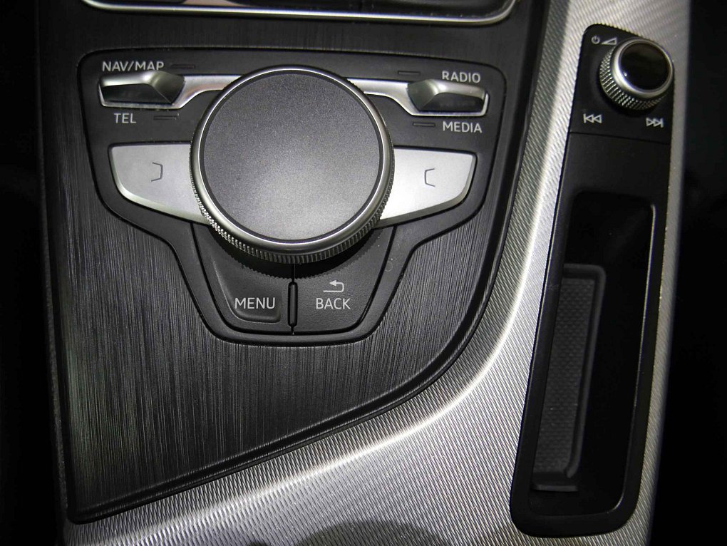 Audi A4 2.0 TDI 