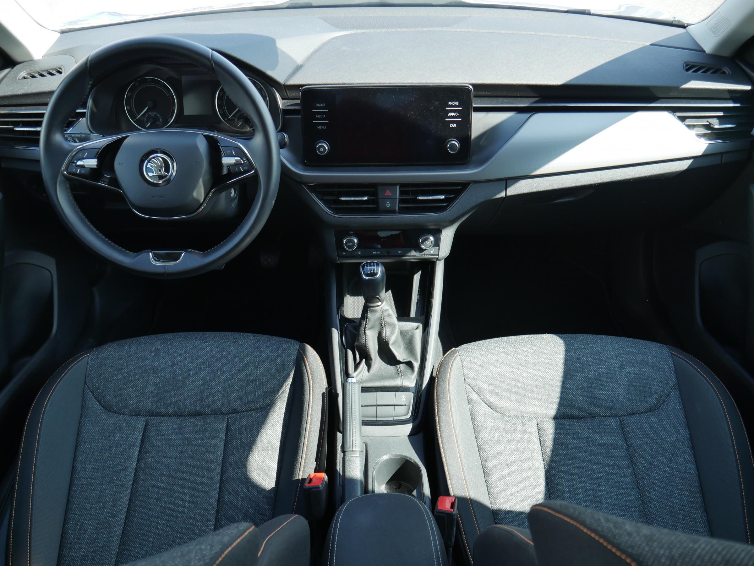 Škoda Kamiq, 2021 - pohled č. 8