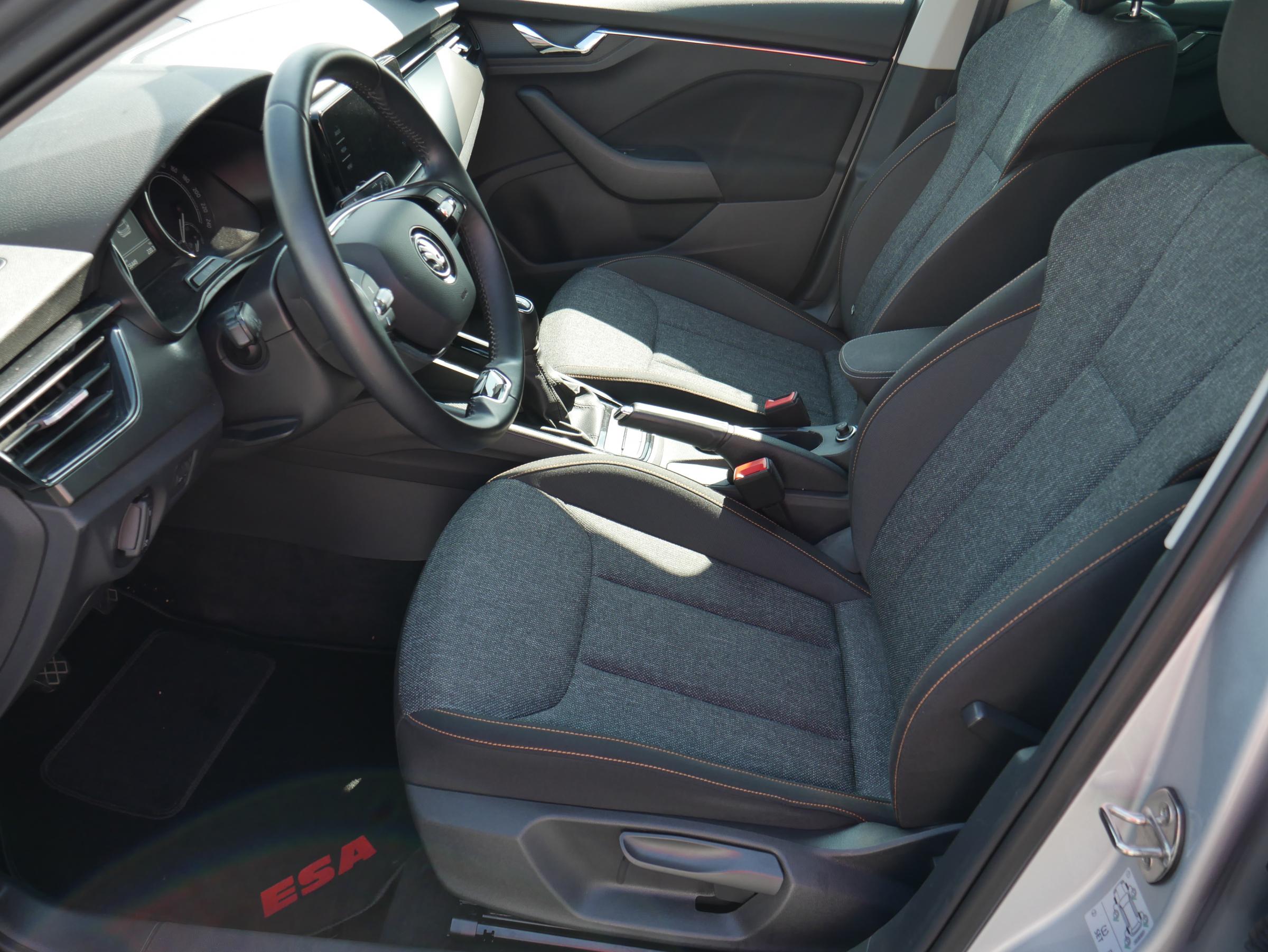 Škoda Kamiq, 2021 - pohled č. 9