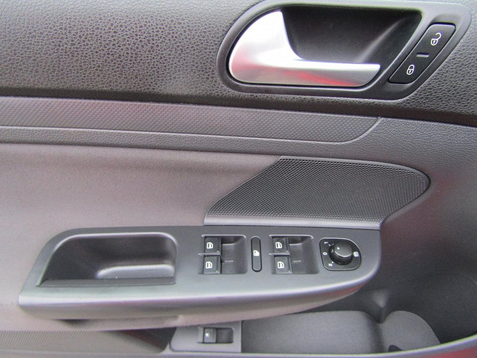 Volkswagen Golf 1.4 TSi 