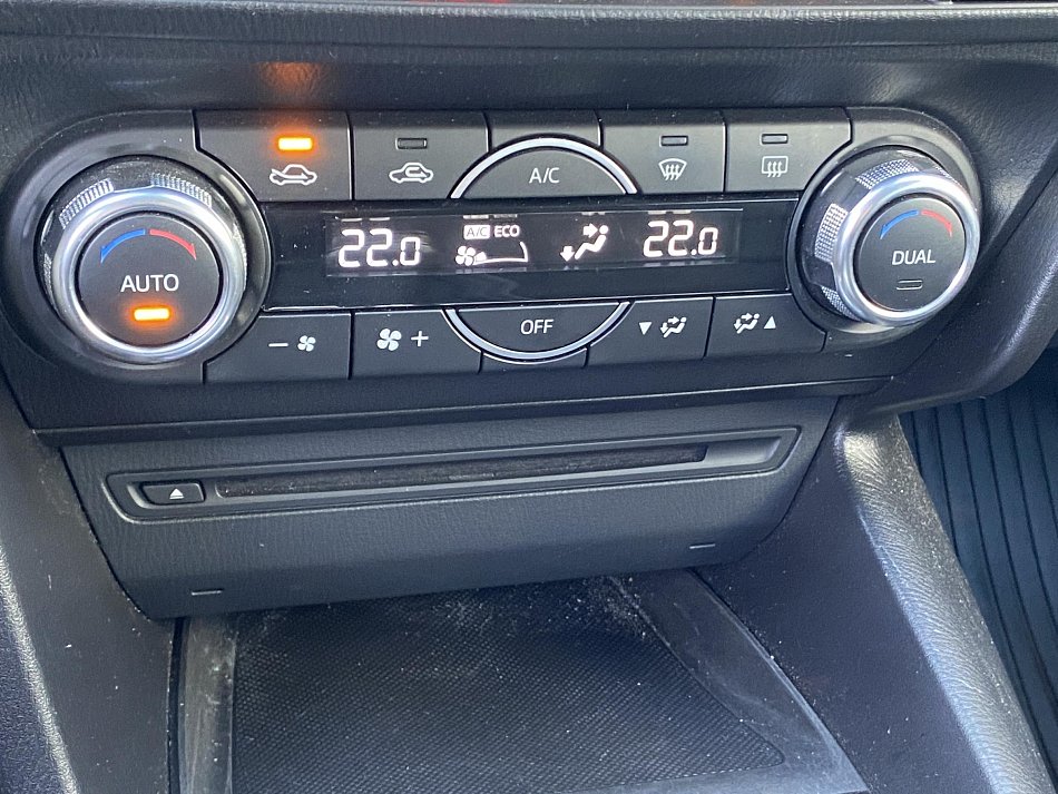 Mazda 3 2.0 i 