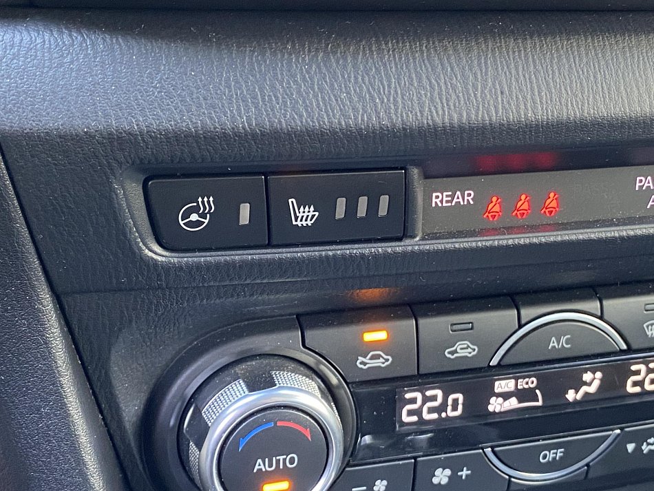 Mazda 3 2.0 i 