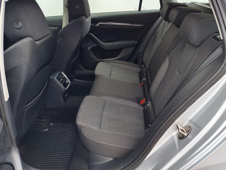 Škoda Octavia IV 2.0 TDi Style