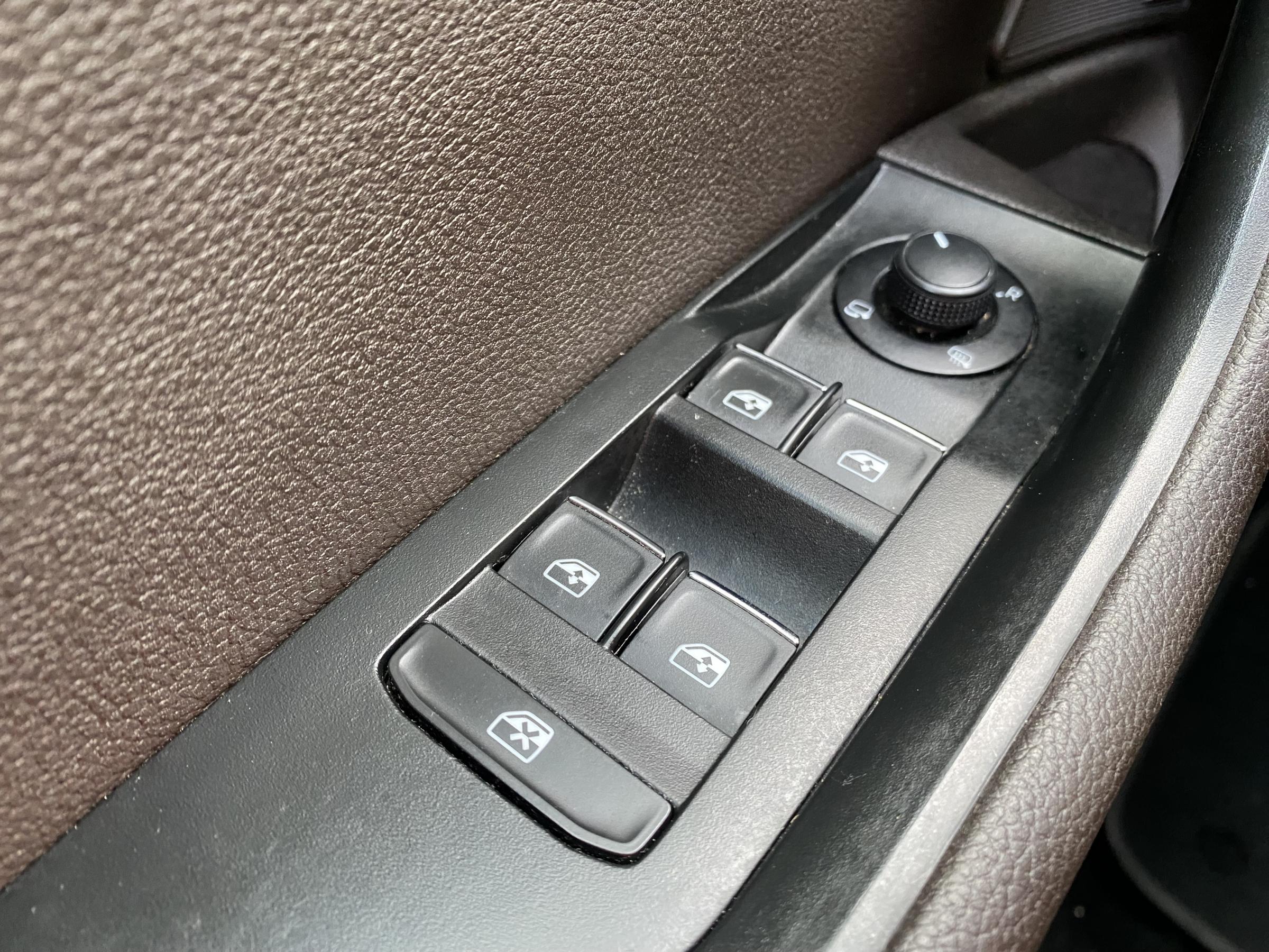 Škoda Superb III, 2016 - pohled č. 11