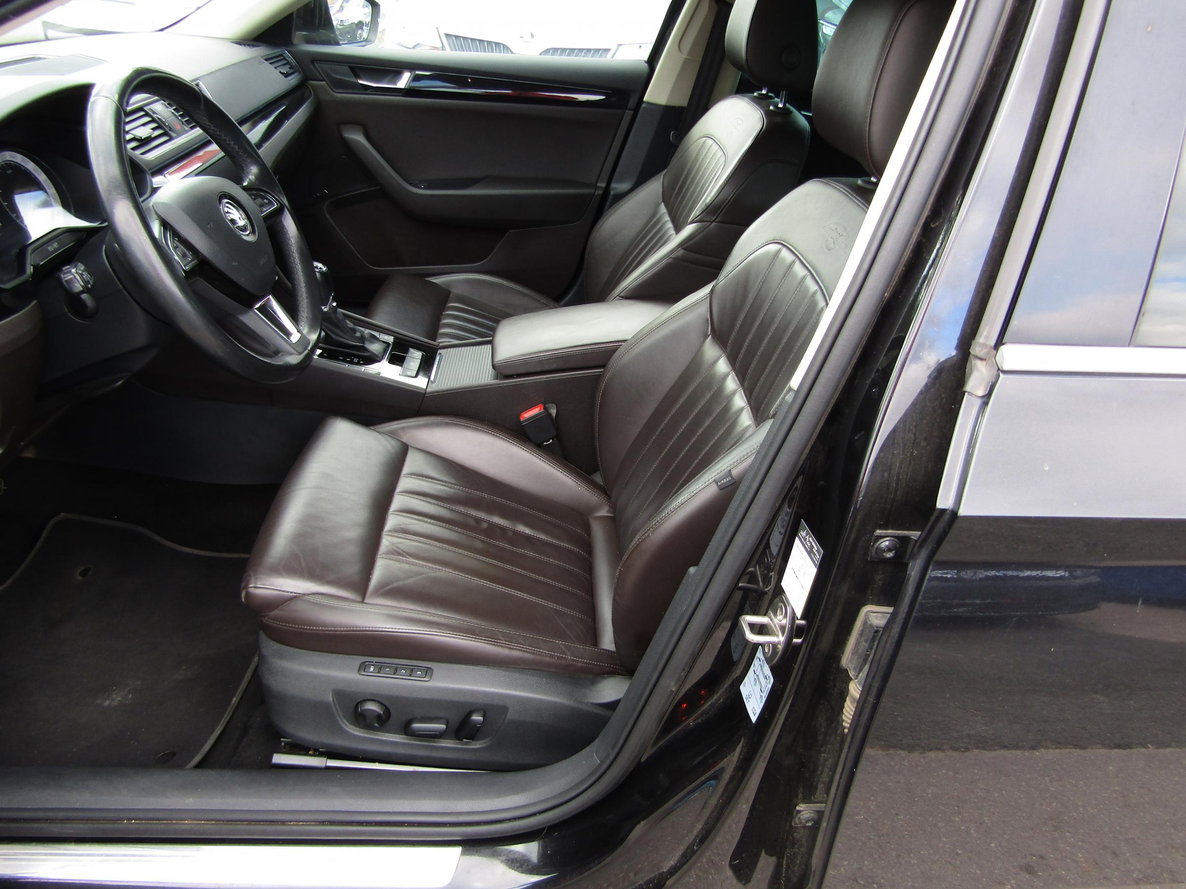 Škoda Superb III, 2016 - pohled č. 9