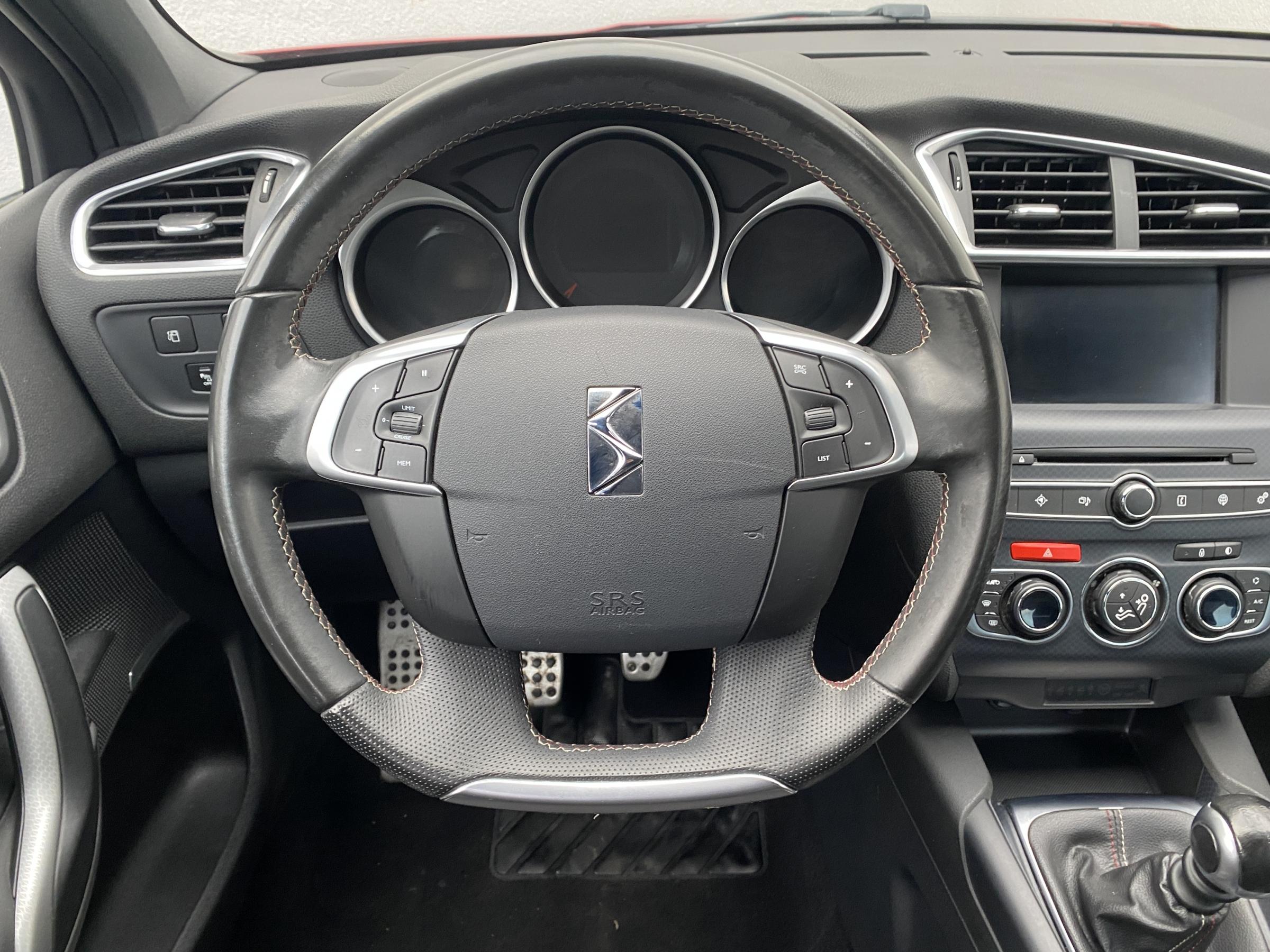 Citroën DS4, 2017 - pohled č. 11