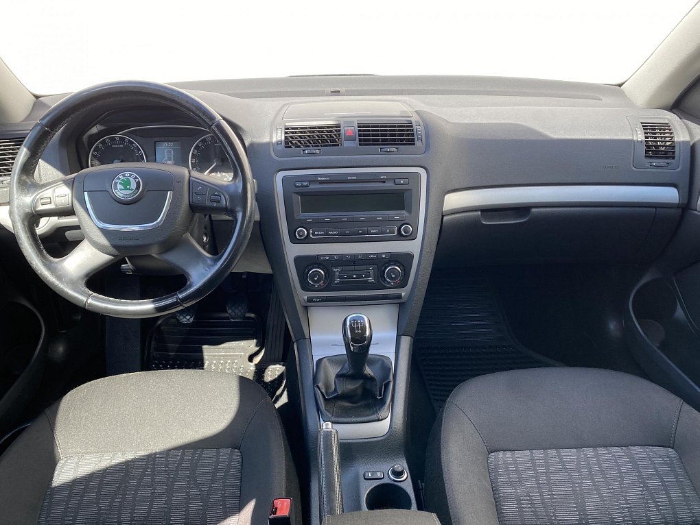 Škoda Octavia II 1.6TDi Elegance