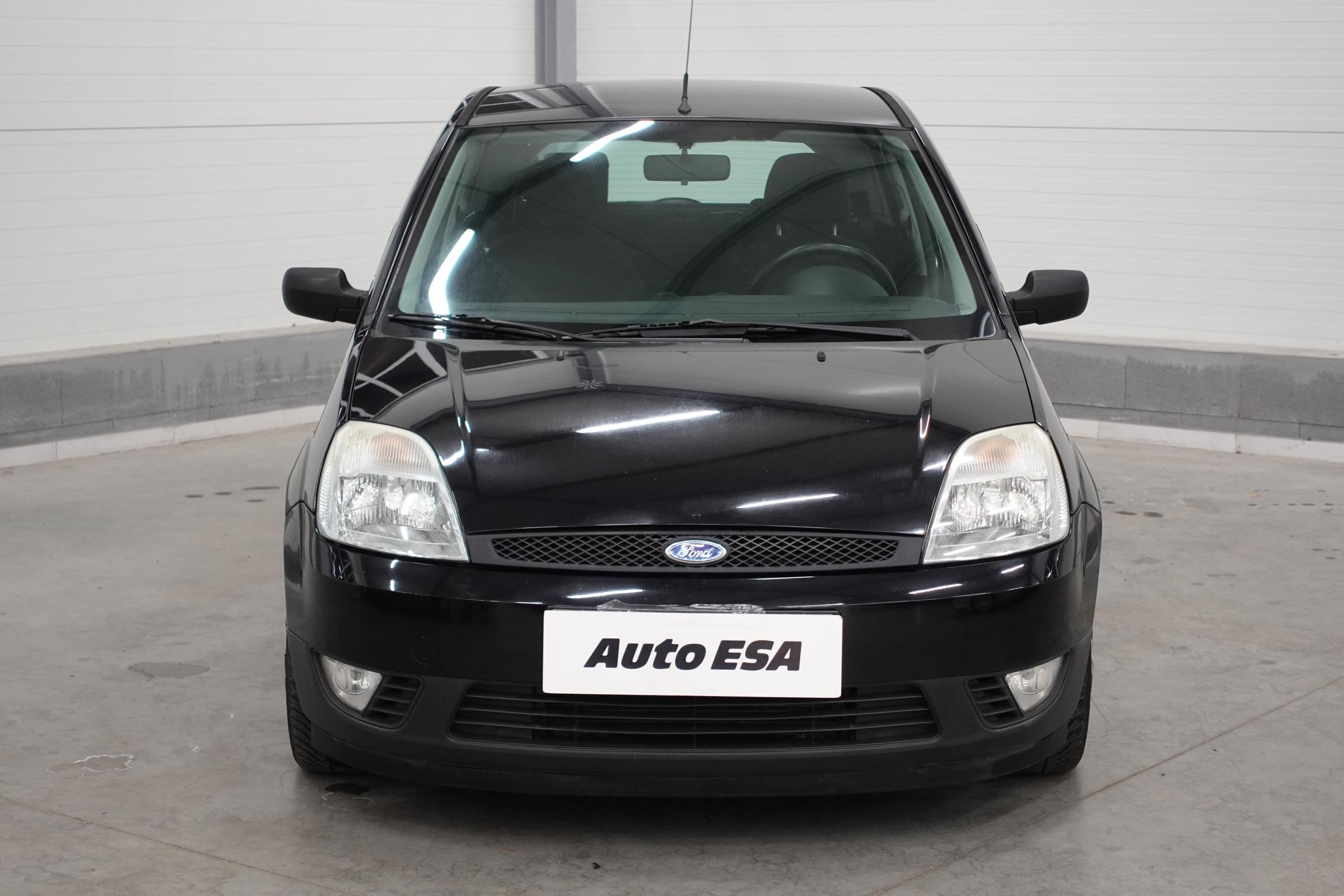 Ford Fiesta, 2004 - pohled č. 2