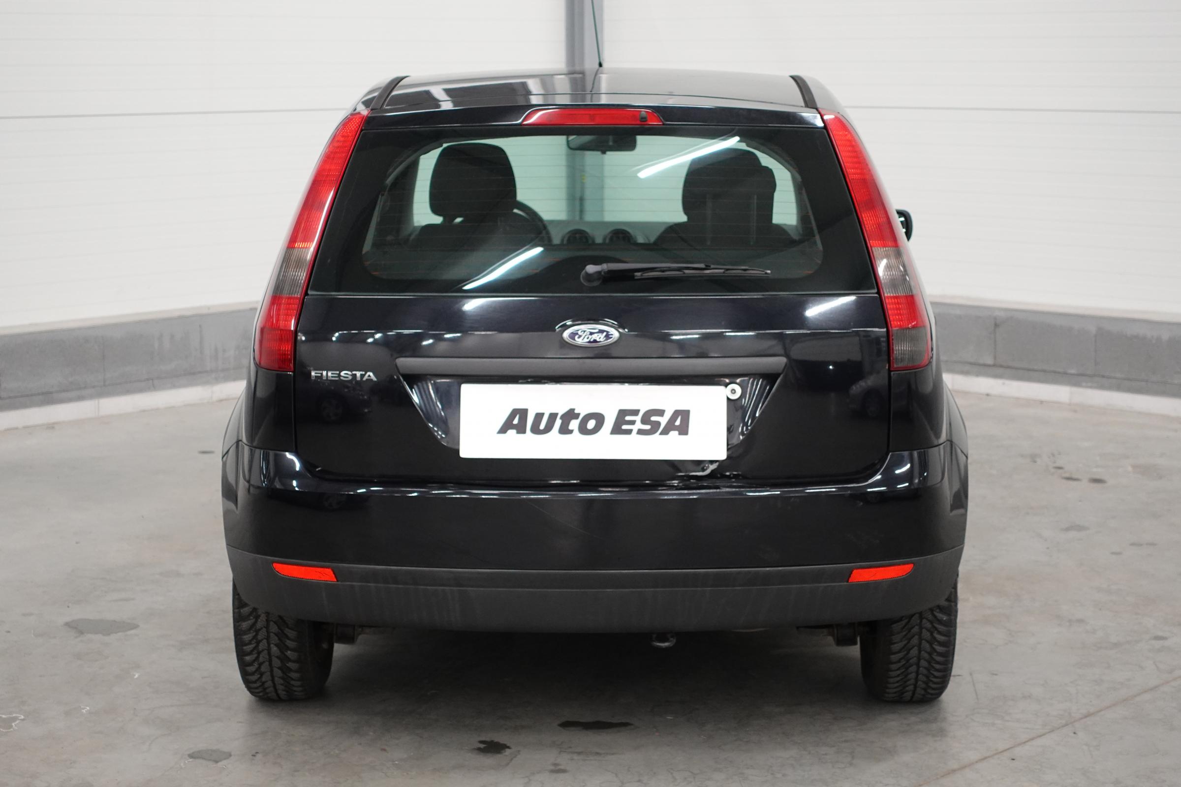 Ford Fiesta, 2004 - pohled č. 5