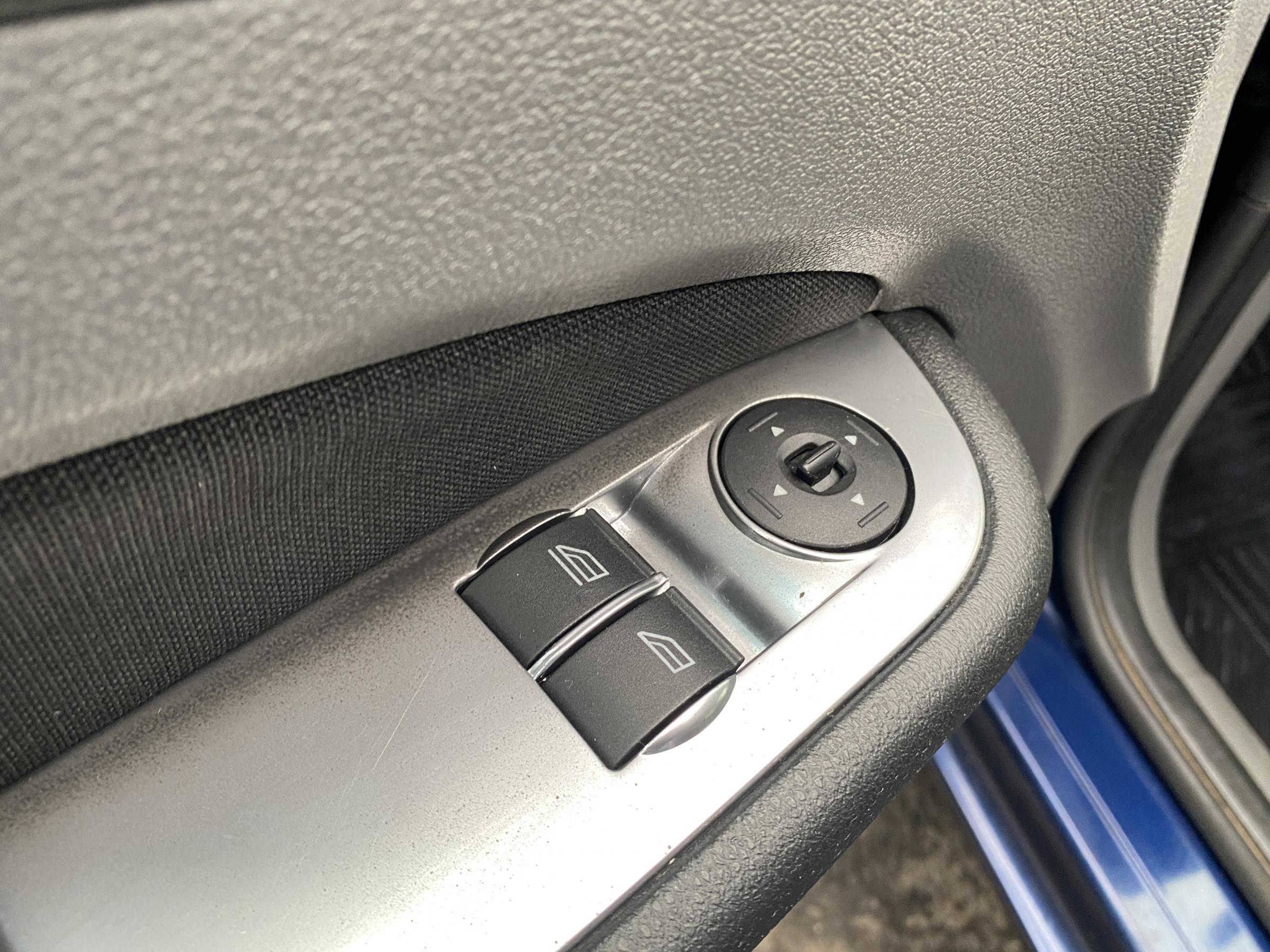 Ford Focus, 2011 - pohled č. 13