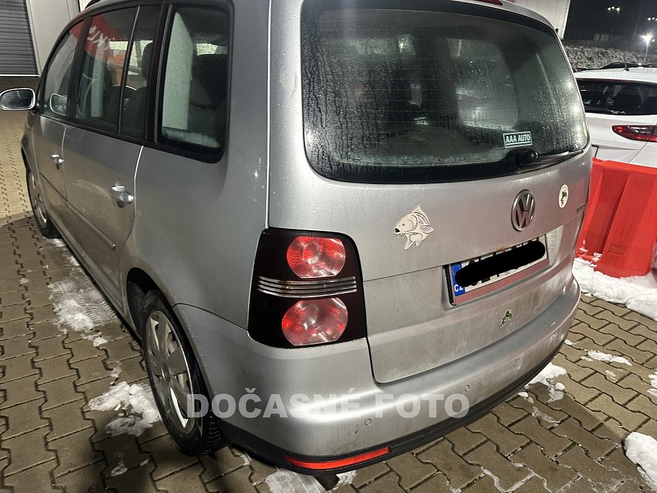 Volkswagen Touran 2.0 FSi 