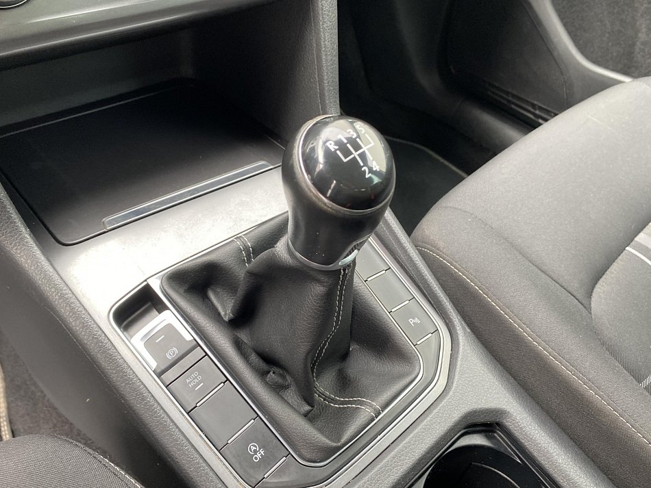 Volkswagen Sportsvan 1.6 TDi Lounge