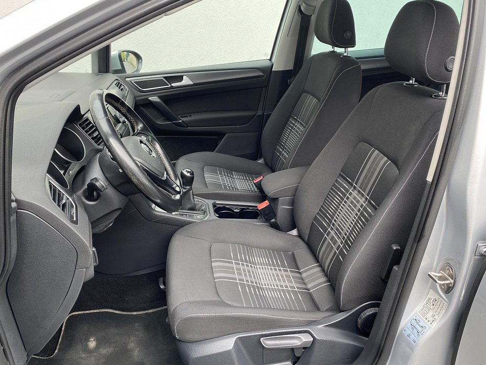 Volkswagen Sportsvan 1.6 TDi Lounge