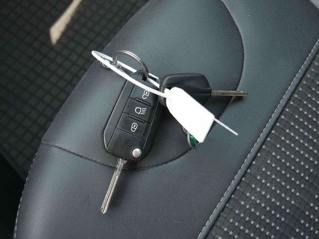 Peugeot 2008 1.2PT 