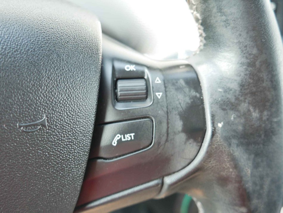 Peugeot 2008 1.2PT 
