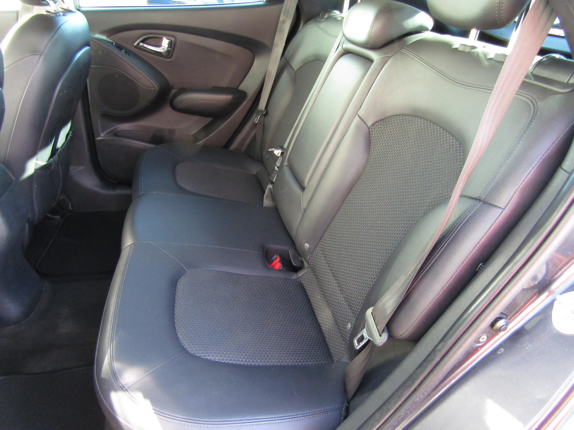 Hyundai ix35, 2010 - pohled č. 12