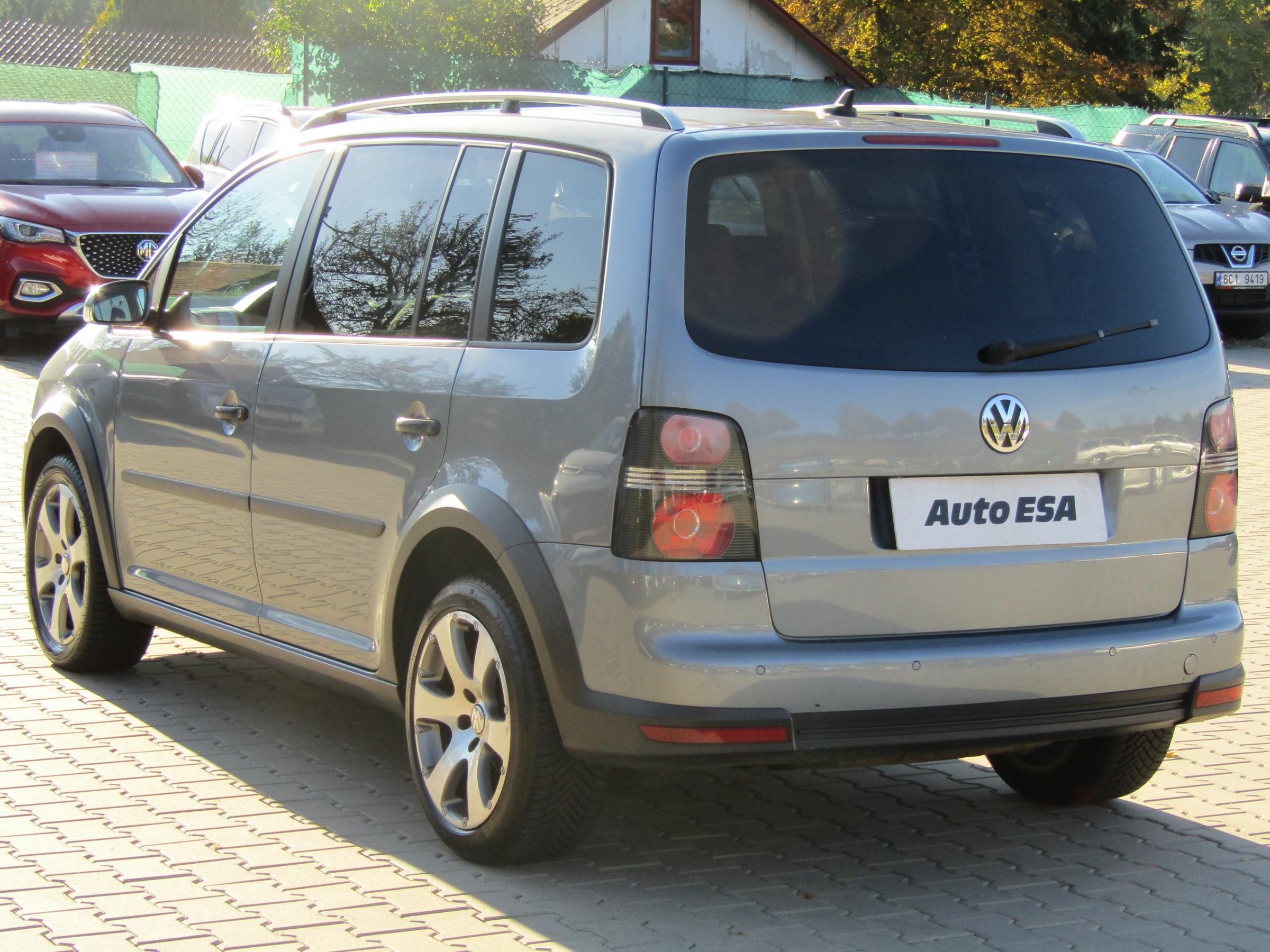 Volkswagen Touran, 2008 - pohled č. 6